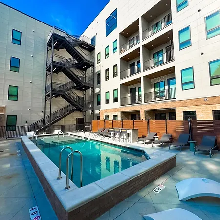 The Smokeshow On Music Row Near Broadway In Downtown Nashville- Pool, Gym, Patio